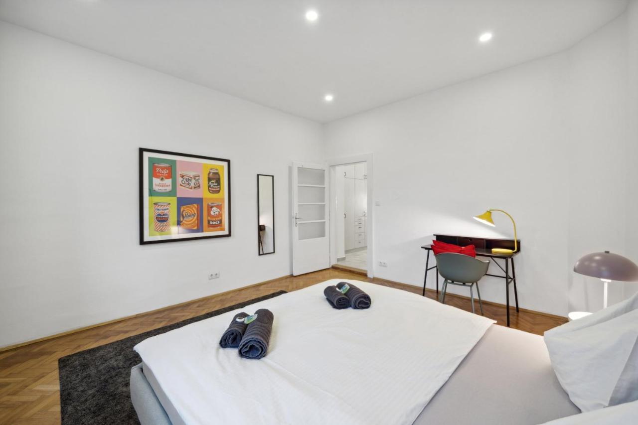 Big Spacious Central Apartment In Wien Ngoại thất bức ảnh