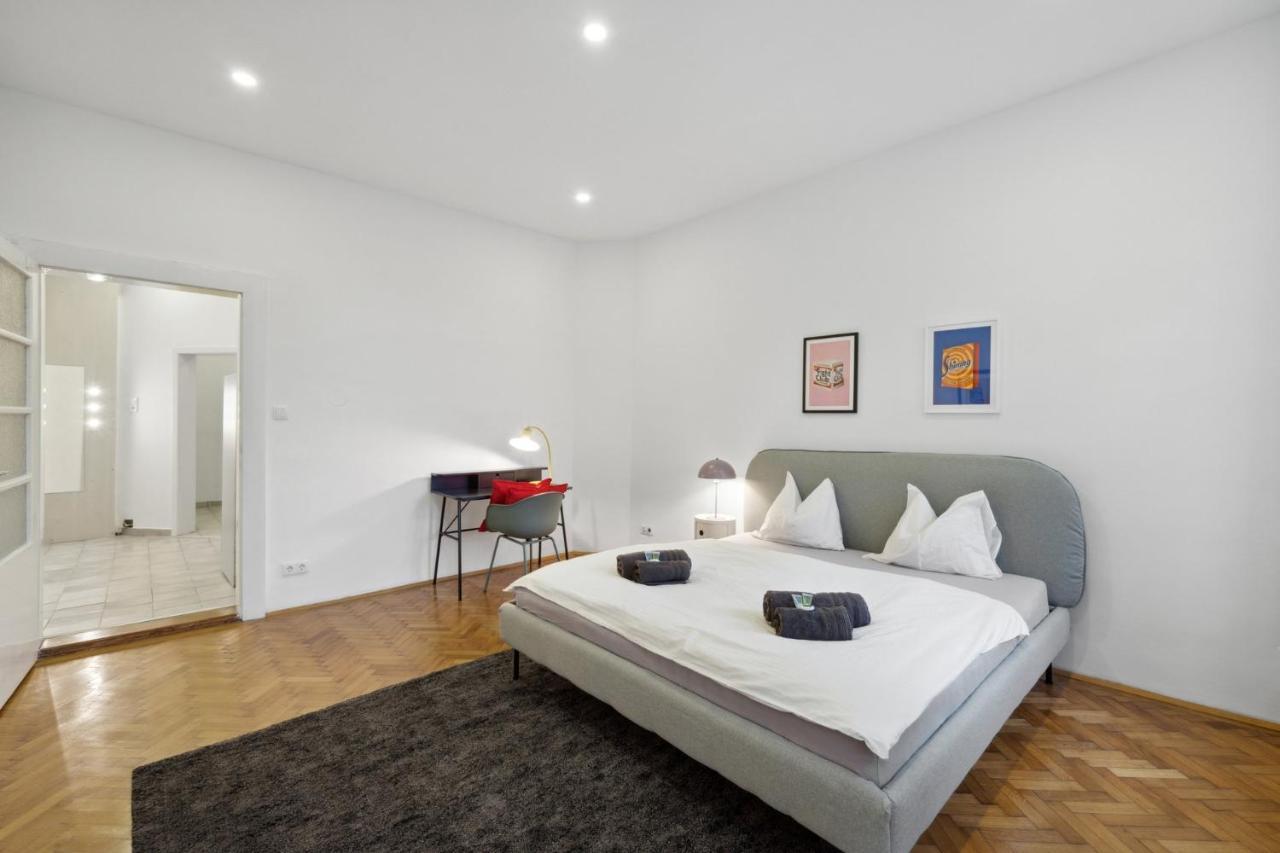 Big Spacious Central Apartment In Wien Ngoại thất bức ảnh