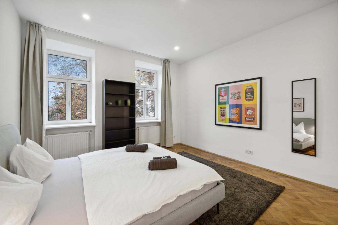 Big Spacious Central Apartment In Wien Ngoại thất bức ảnh
