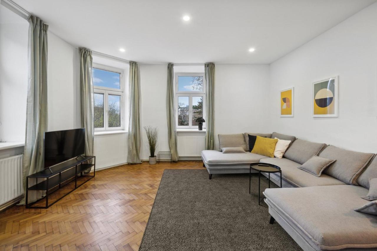 Big Spacious Central Apartment In Wien Ngoại thất bức ảnh